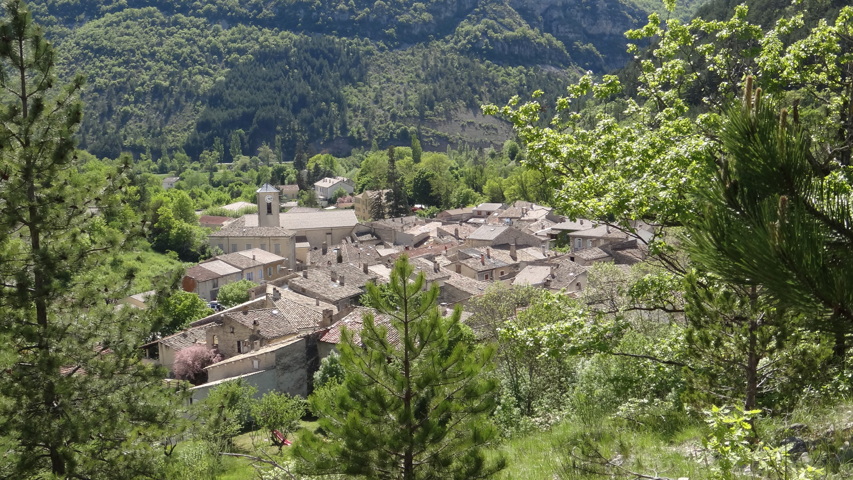 Rémuzat, le village