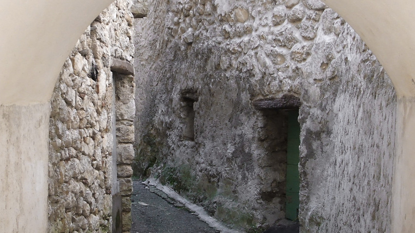 Rémuzat Village