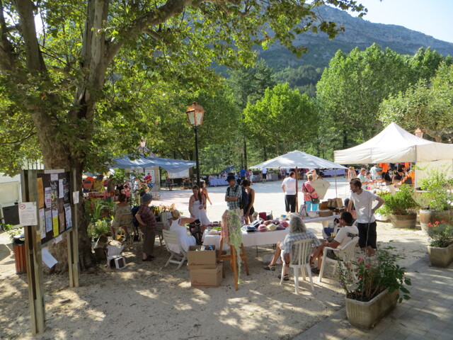 Le marché de Rémuzat