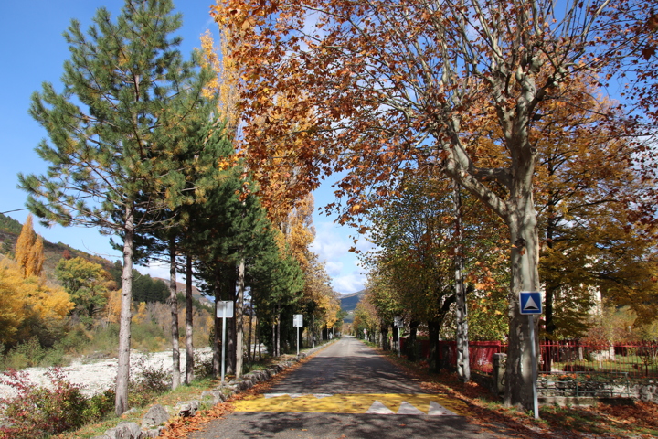 Rémuzat Village